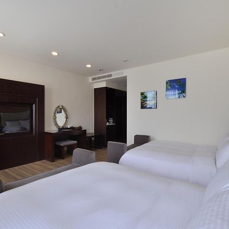 Hotel Modern Puli Room photo