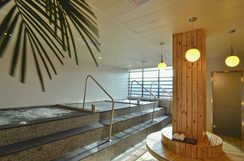 Hotel Modern Puli Exterior photo